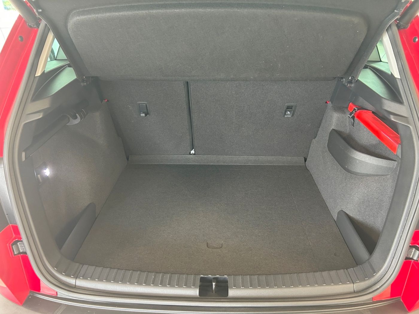Škoda Karoq 1.5 TSI ACT Style LM Navi Pano SportS. AHK Bild 13