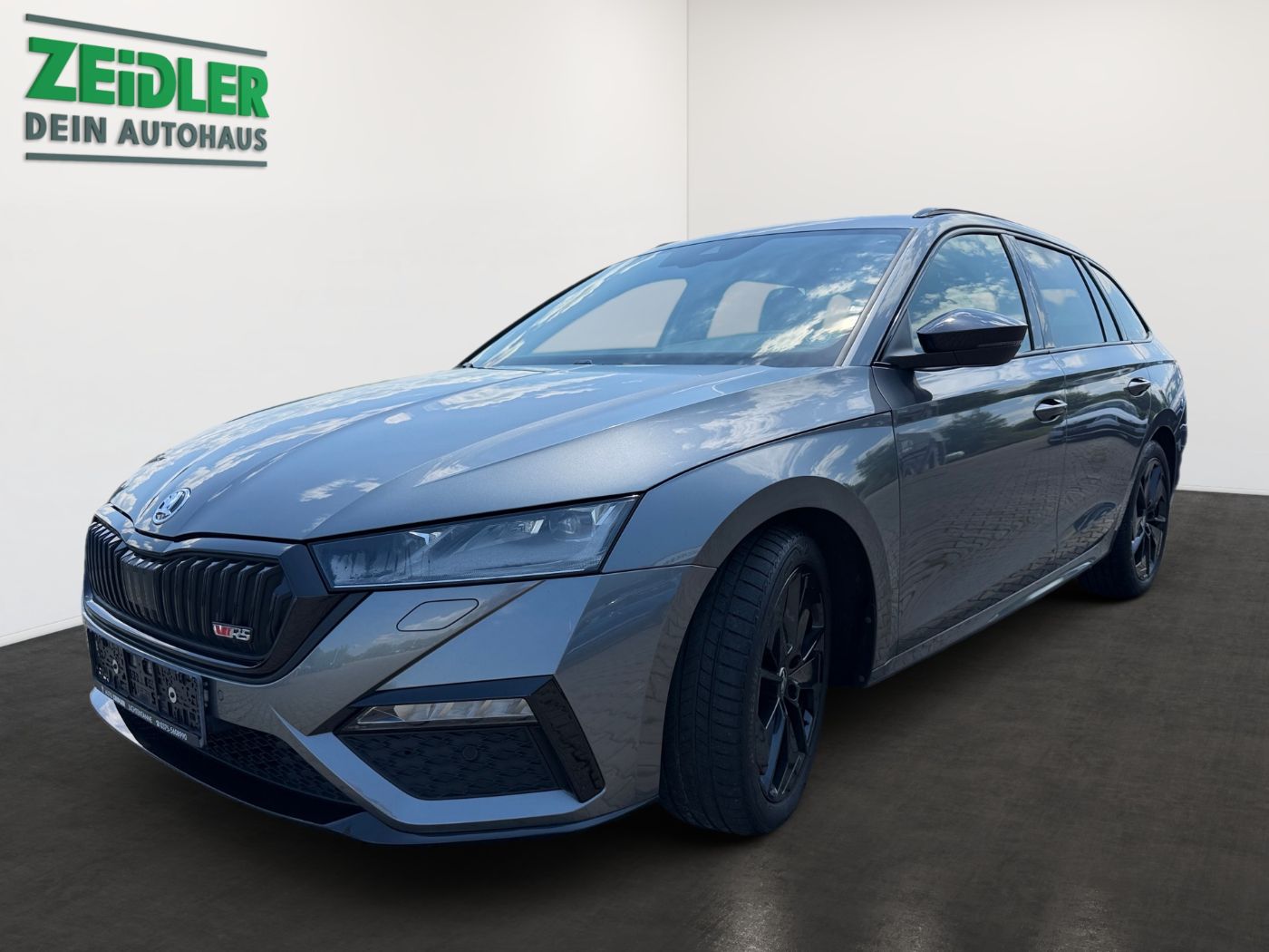 Škoda Octavia Combi RS 2.0 TSI DSG LM SportS. Standhzg.