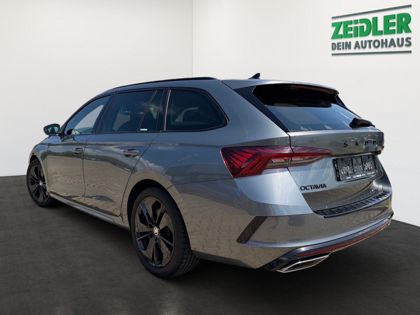 Škoda Octavia Combi RS 2.0 TSI DSG LM SportS. Standhzg. Bild 4