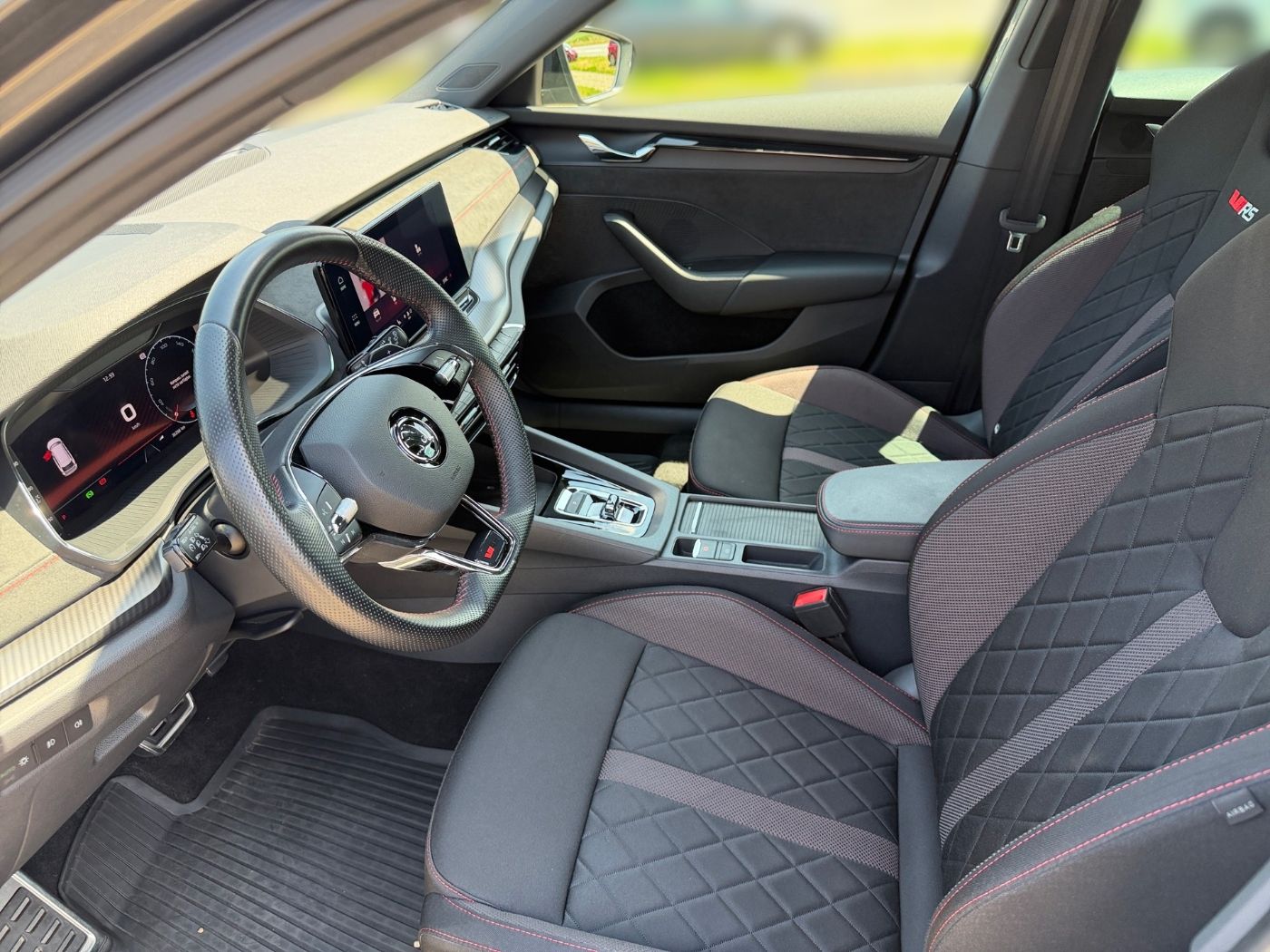 Škoda Octavia Combi RS 2.0 TSI DSG LM SportS. Standhzg. Bild 7
