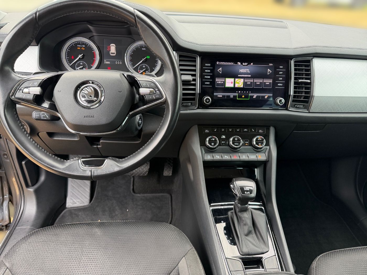Škoda Kodiaq Tour 2.0 TSI 4x4 DSG AHK Matrix ParkAss Bild 10