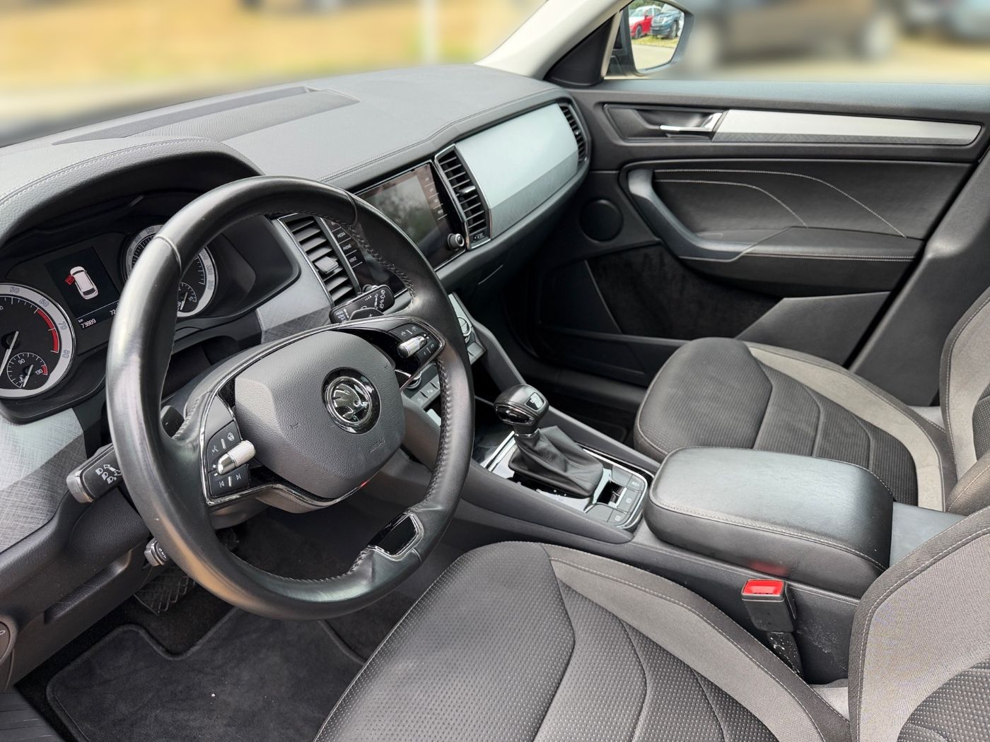 Škoda Kodiaq Tour 2.0 TSI 4x4 DSG AHK Matrix ParkAss Bild 7