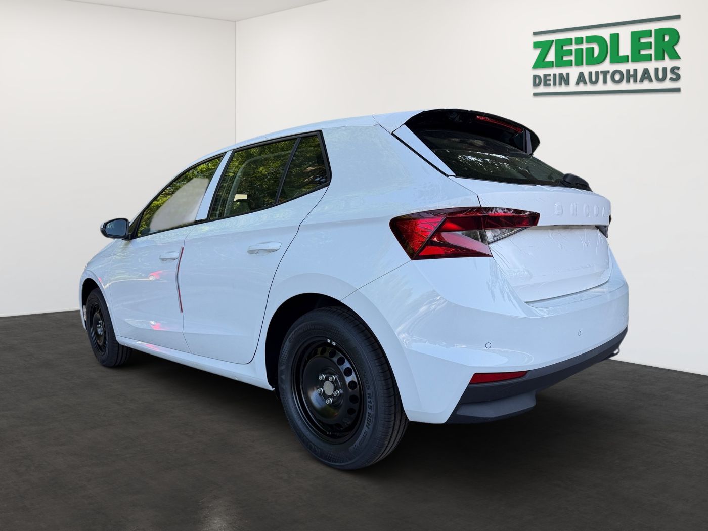 Škoda Fabia Essence 1,0 MPI LED PDC SHZ SpurH Bild 4