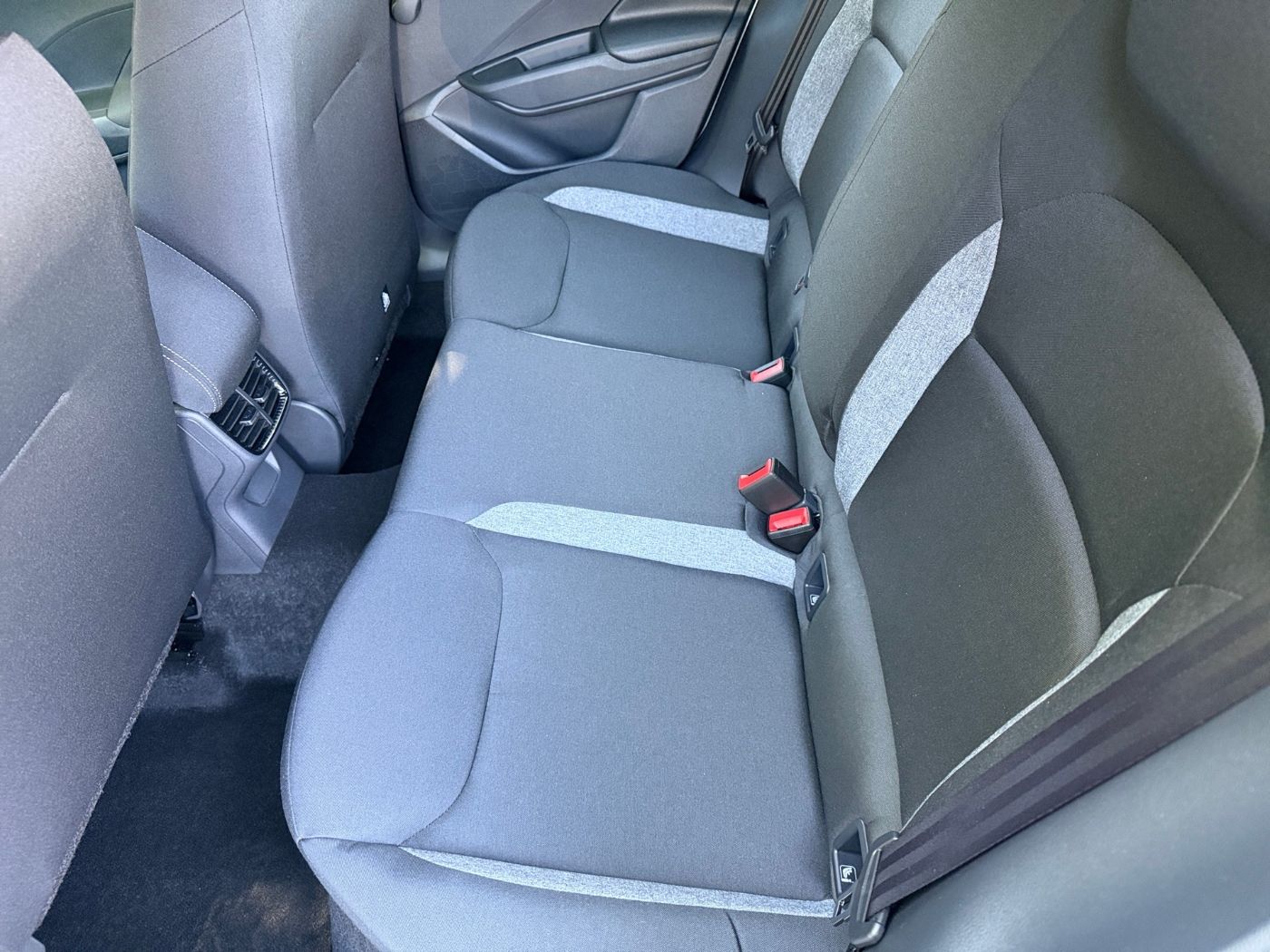 Škoda Fabia Essence 1,0 MPI LED PDC SHZ SpurH Bild 11