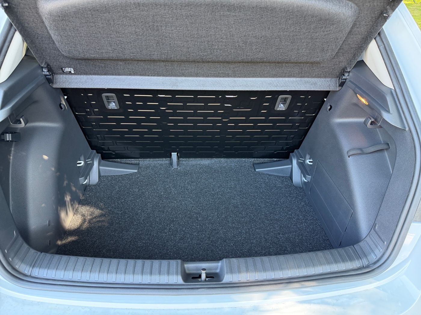Škoda Fabia Essence 1,0 MPI LED PDC SHZ SpurH Bild 12