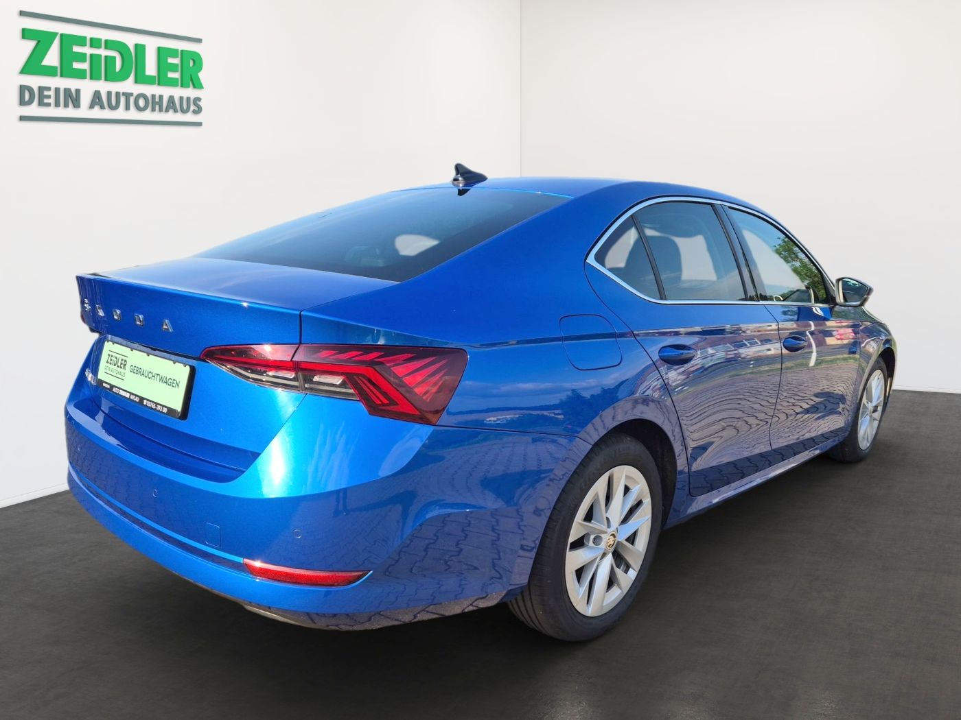 Škoda Octavia Style 2.0 TDI DSG LM Navi Kam 2xKlima DCC Bild 3