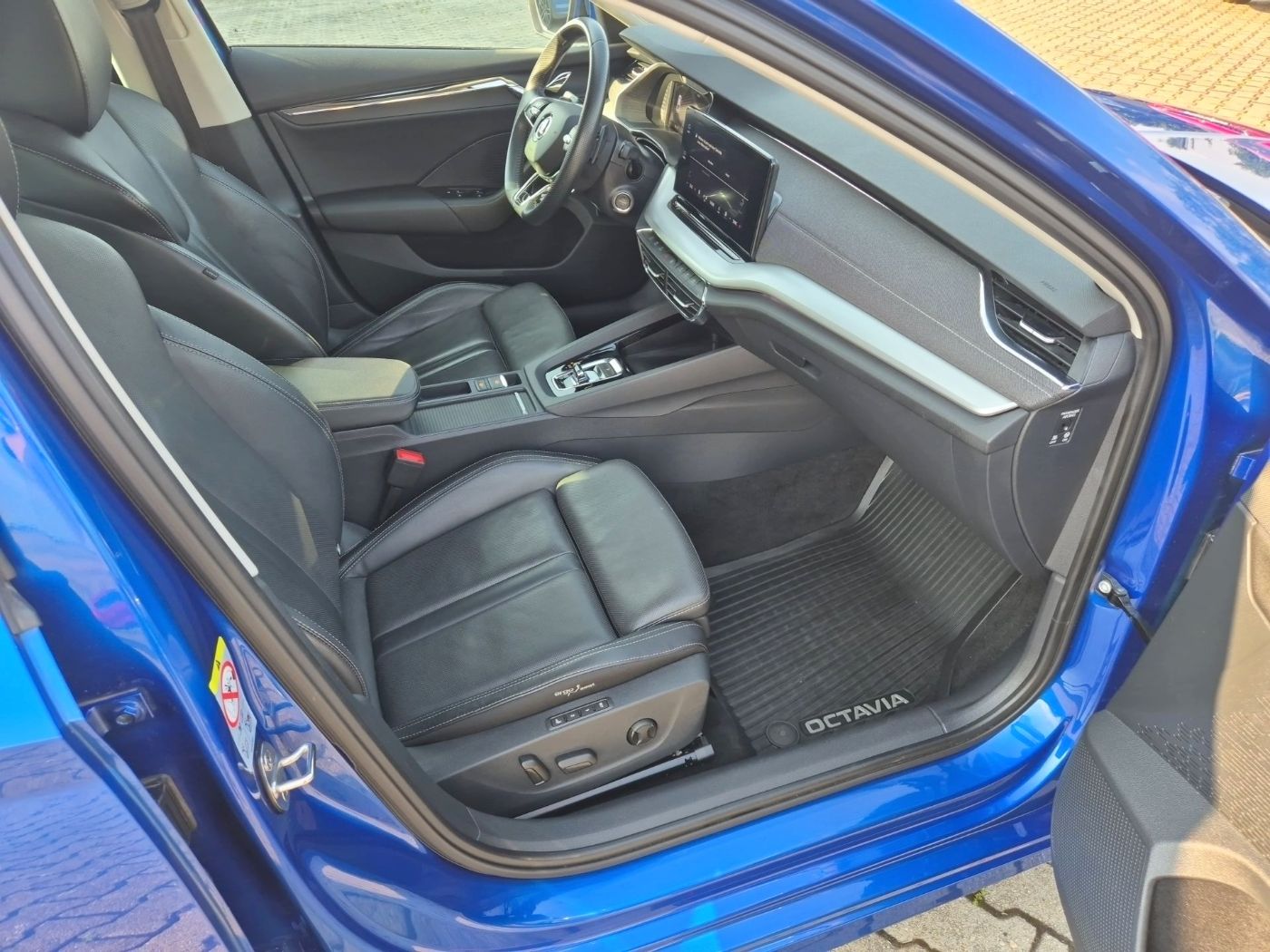 Škoda Octavia Style 2.0 TDI DSG LM Navi Kam 2xKlima DCC Bild 15