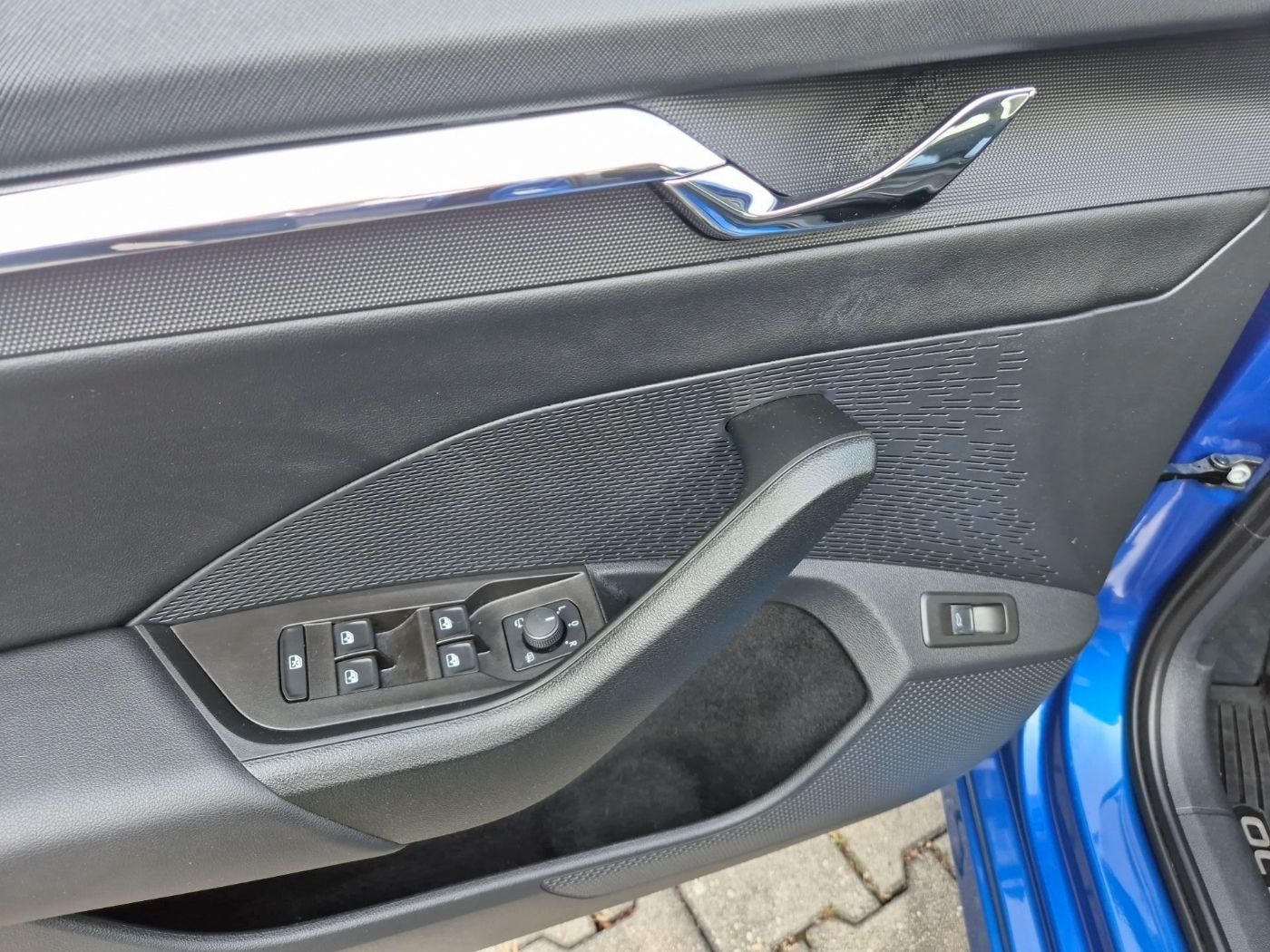 Škoda Octavia Style 2.0 TDI DSG LM Navi Kam 2xKlima DCC Bild 7