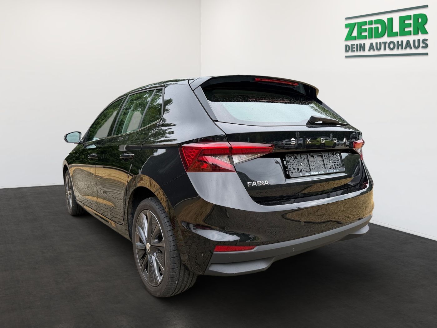 Škoda Fabia Style 1,0 TSI DSG LM Navi 2xKlima LED Bild 4