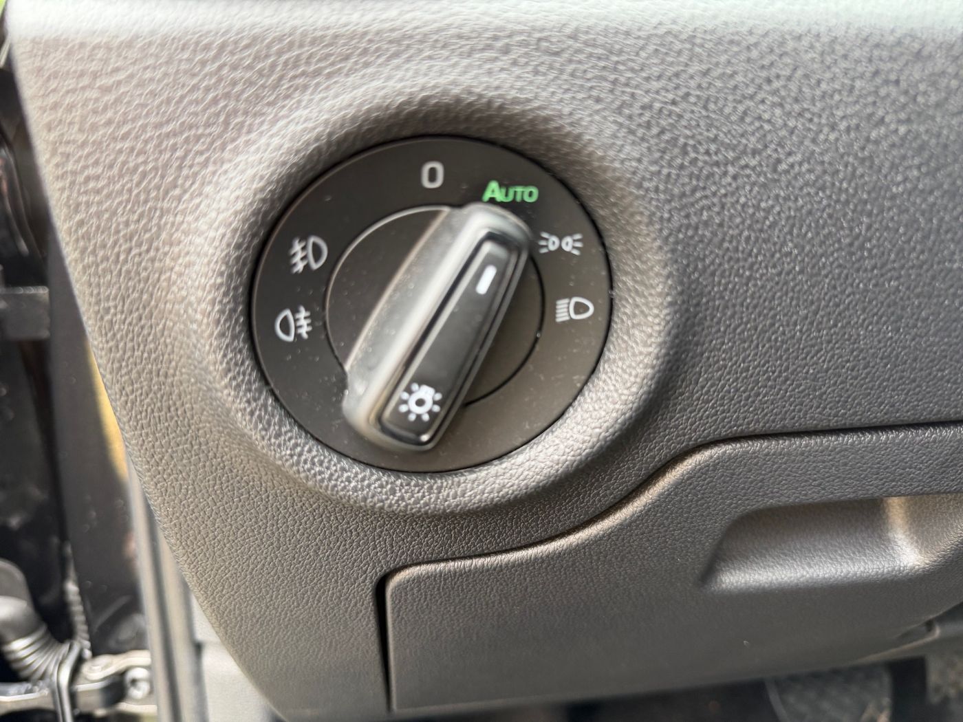 Škoda Fabia Style 1,0 TSI DSG LM Navi 2xKlima LED Bild 14