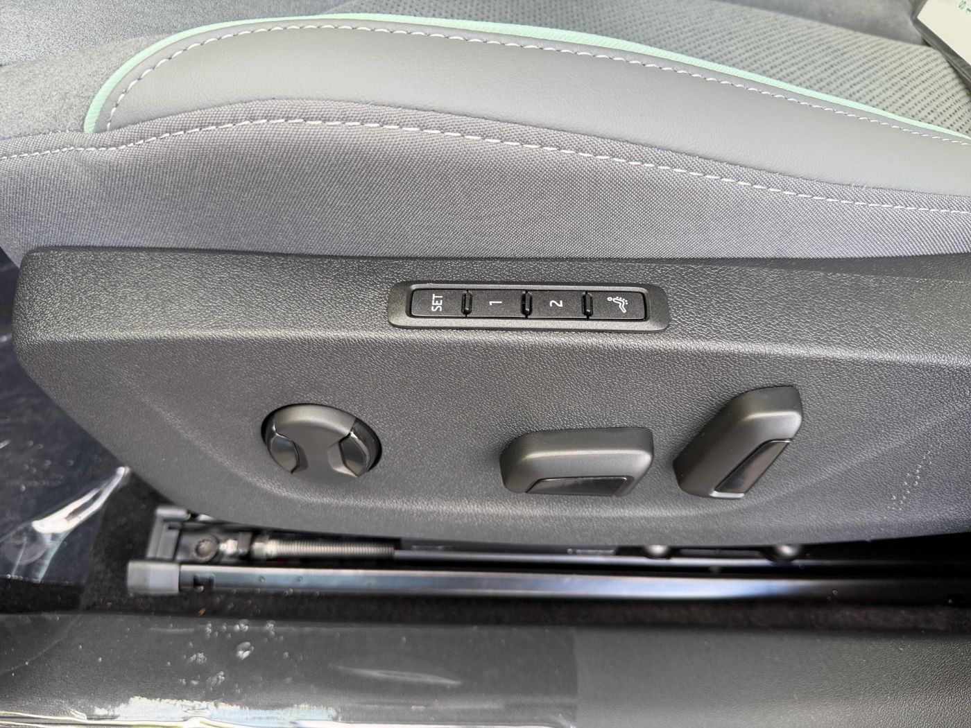 Škoda Enyaq Coupe Selection 85 210kW Matrix AHZV beh.FS Bild 17