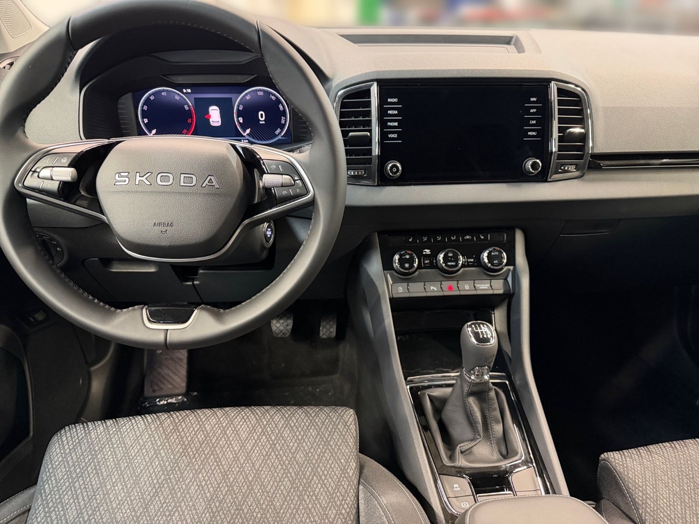 Škoda Karoq Balance 1,5 TSI DSG LM Navi Kam. 2xKlima Bild 10