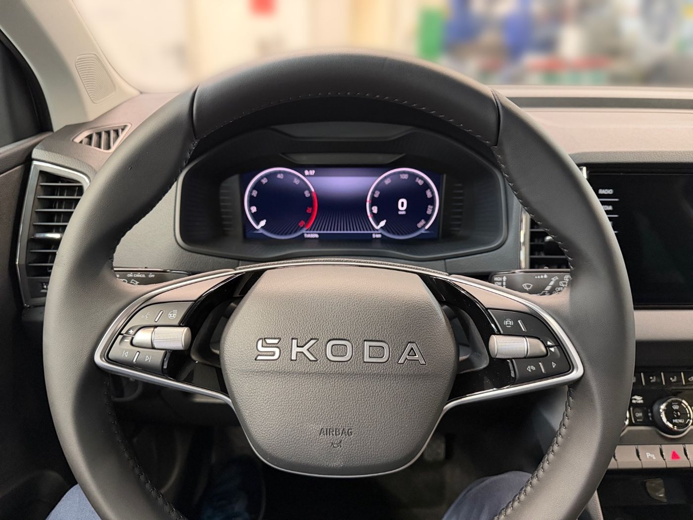 Škoda Karoq Balance 1,5 TSI DSG LM Navi Kam. 2xKlima Bild 8