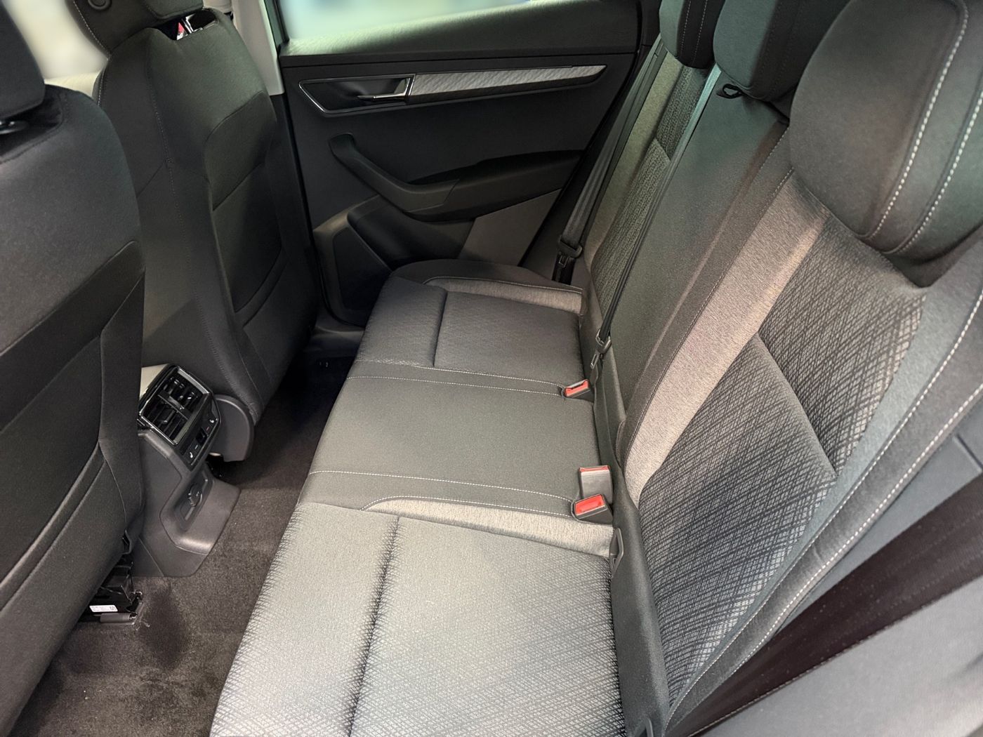 Škoda Karoq Balance 1,5 TSI DSG LM Navi Kam. 2xKlima Bild 11