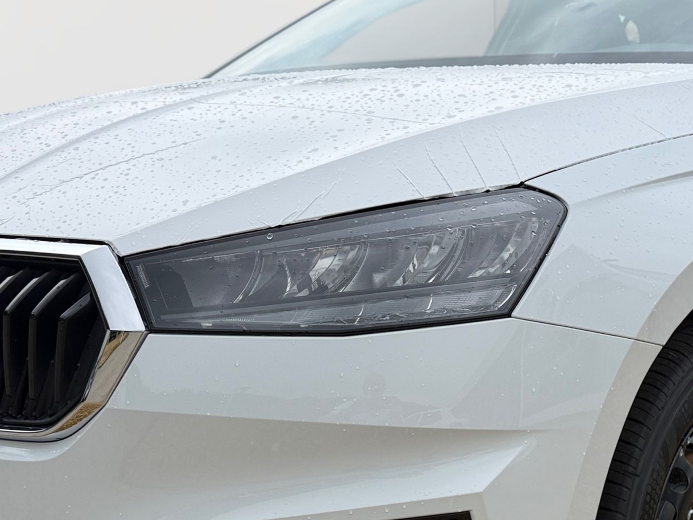 Škoda Fabia 1.0 TSI Essence LED PDC SHZ SpurH Bild 5