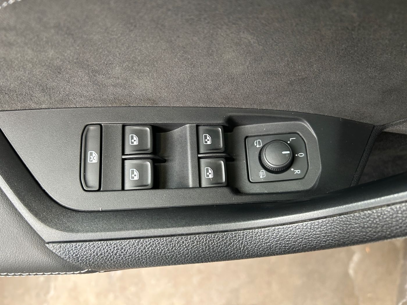 Škoda Kodiaq Sportline 2,0 TDI 4x4 DSG AHK Matrix 360 Bild 11
