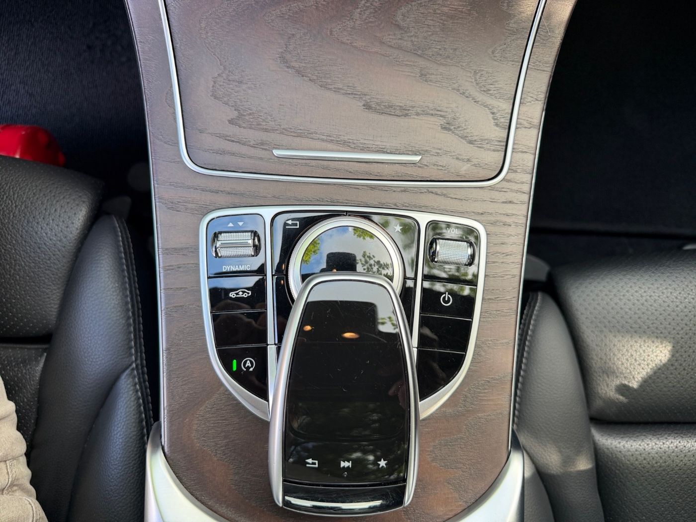 MERCEDES-BENZ C 200 AMG Line LM Navi Pano SportS. ParkAss Bild 15