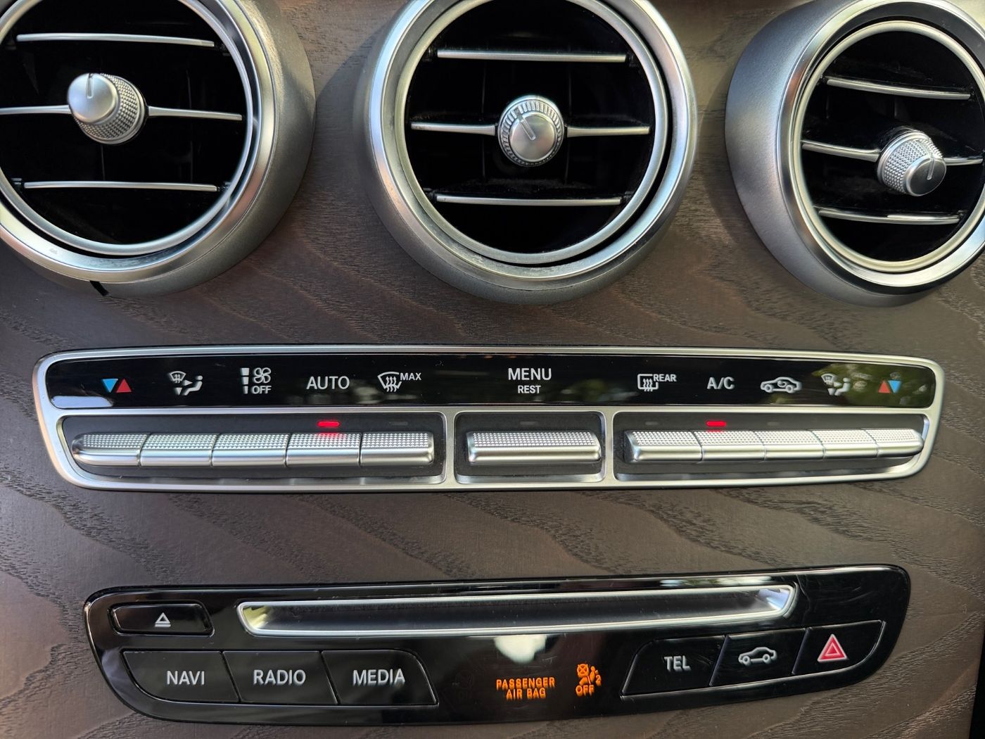 MERCEDES-BENZ C 200 AMG Line LM Navi Pano SportS. ParkAss Bild 16