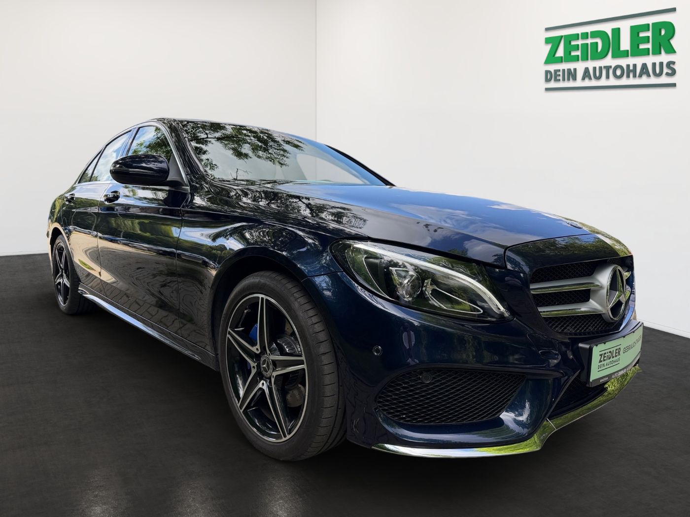MERCEDES-BENZ C 200 AMG Line LM Navi Pano SportS. ParkAss Bild 3