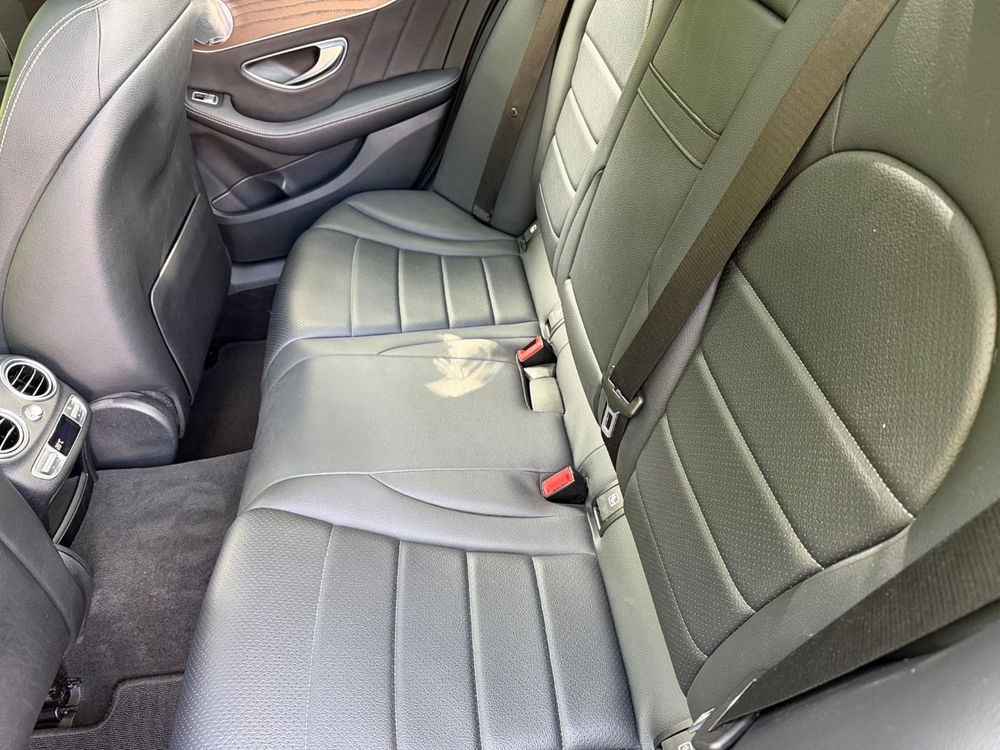 MERCEDES-BENZ C 200 AMG Line LM Navi Pano SportS. ParkAss Bild 11