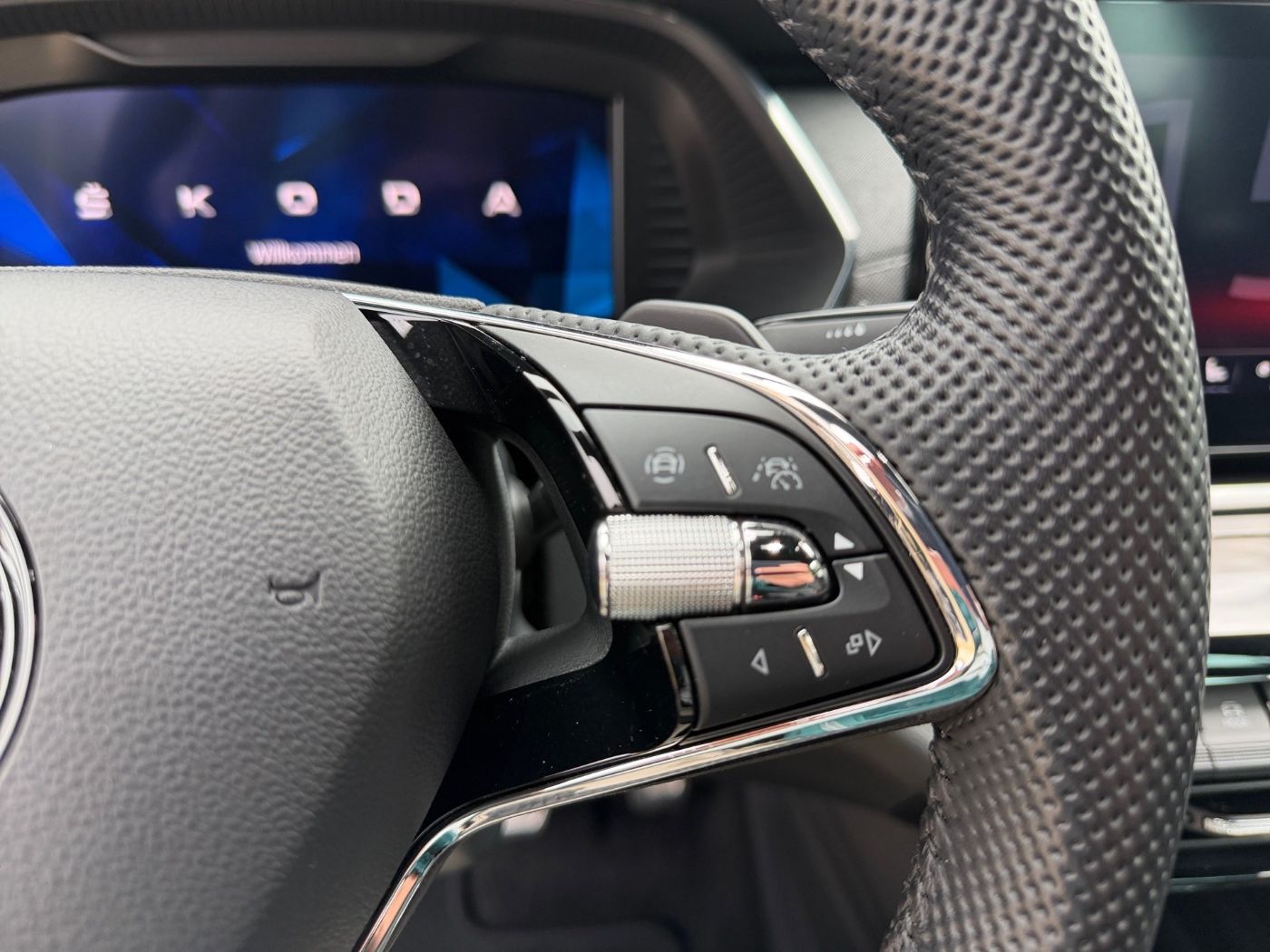 Škoda Octavia Sportline 1.5 TSI ACT e-TEC ACC Standheiz Bild 17