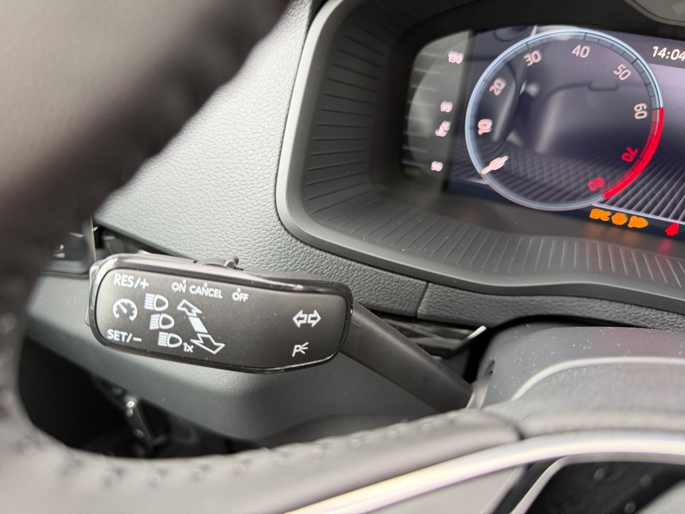 Škoda Karoq Balance 1.5 TSI ACT LM Navi Kam. 2xKlima Bild 15