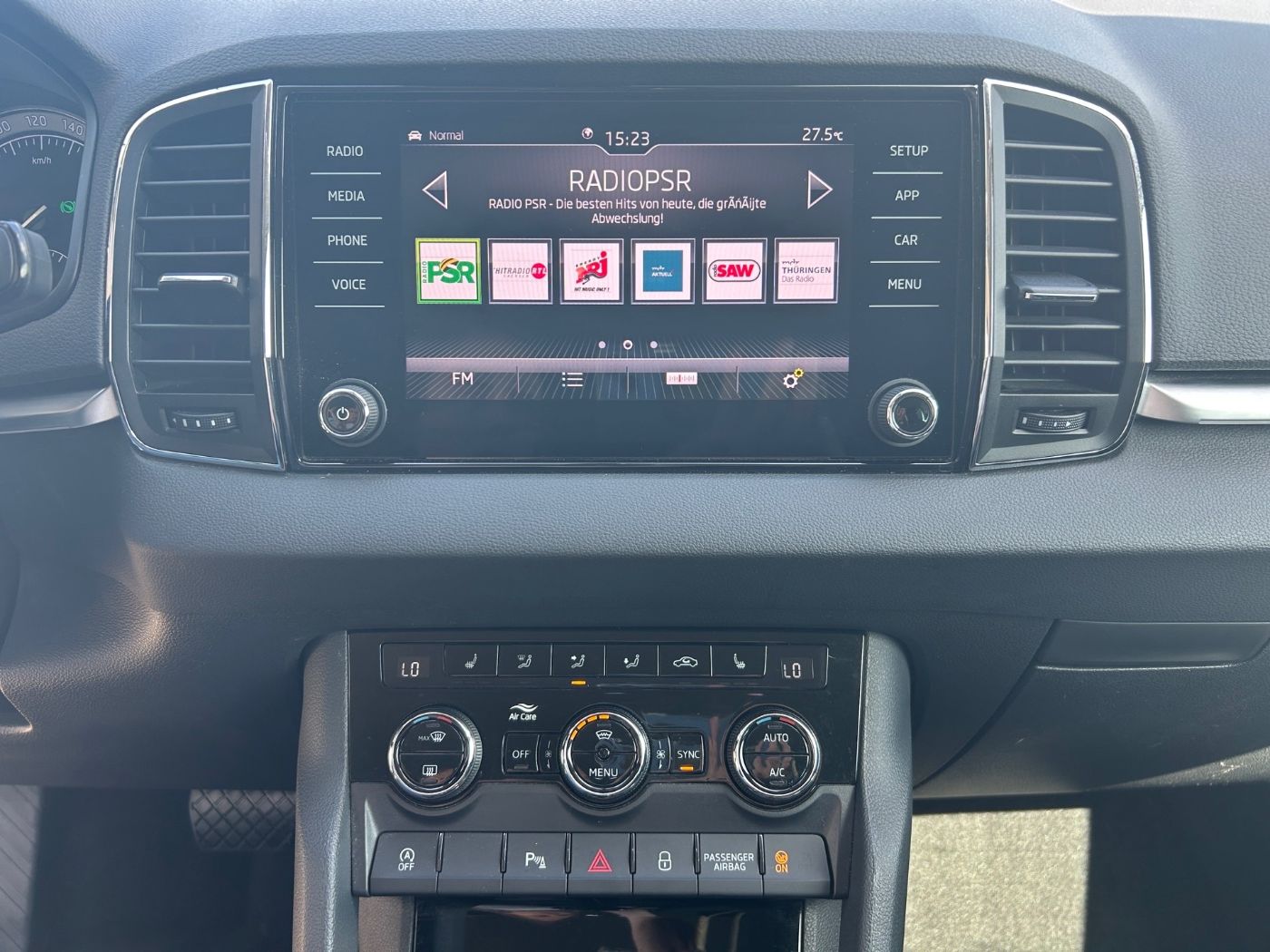 Škoda Karoq 2.0 TDI 4x4 Style LM Kam. 2xKlima AHK Bild 9
