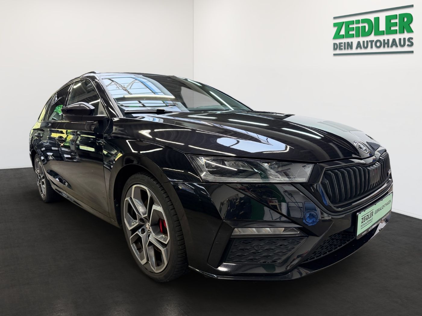 Skoda Octavia Combi 2.0 TSI RS Plus DSG LM Navi SportS. Bild 2