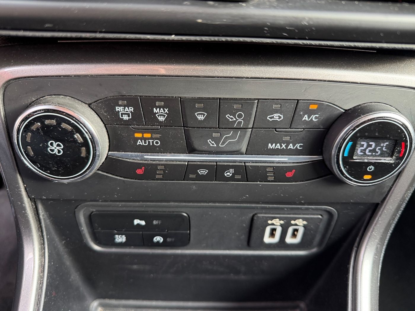 Ford EcoSport 1.0 EcoBoost Cool &amp; Connect LM Navi PDC Bild 14