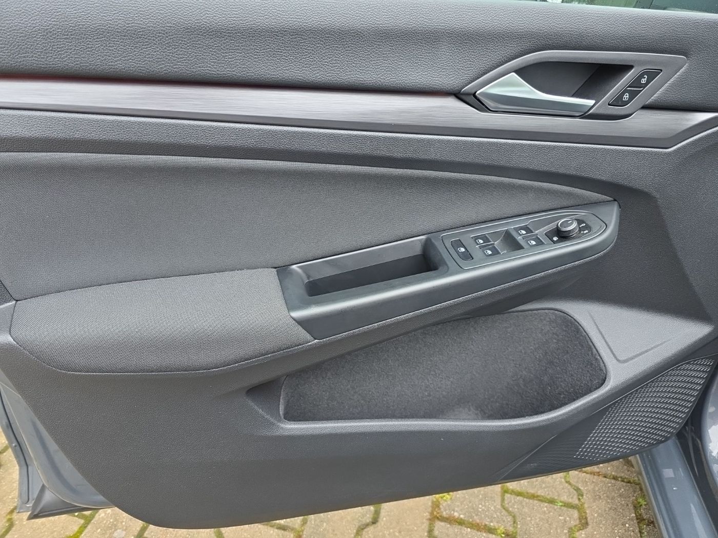 VW Golf VIII 1.5 TSI Style LM Navi Pano SportS. ACC Bild 8