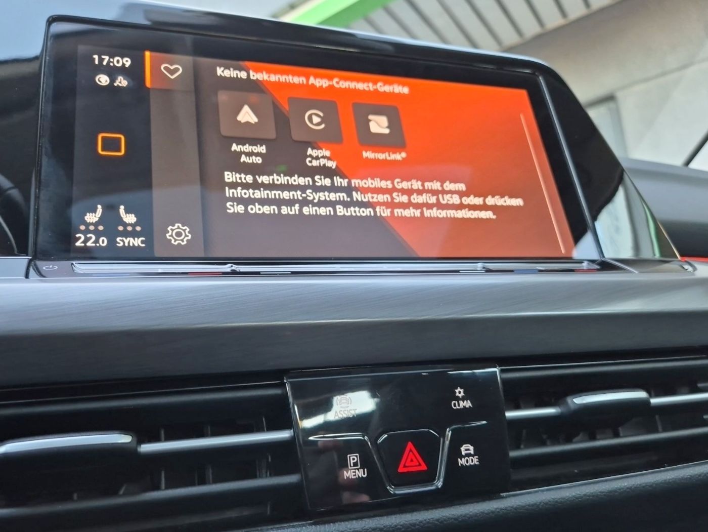 VW Golf VIII 1.5 TSI Style LM Navi Pano SportS. ACC Bild 14