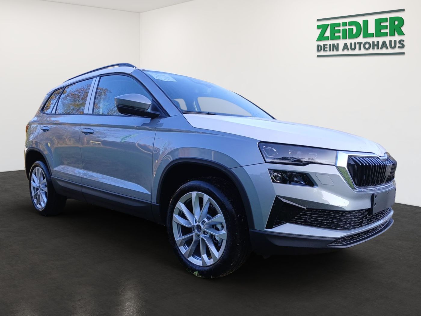 Skoda Karoq Balance 1.5 TSI ACT DSG Navi Kam. 2xKlima Bild 2