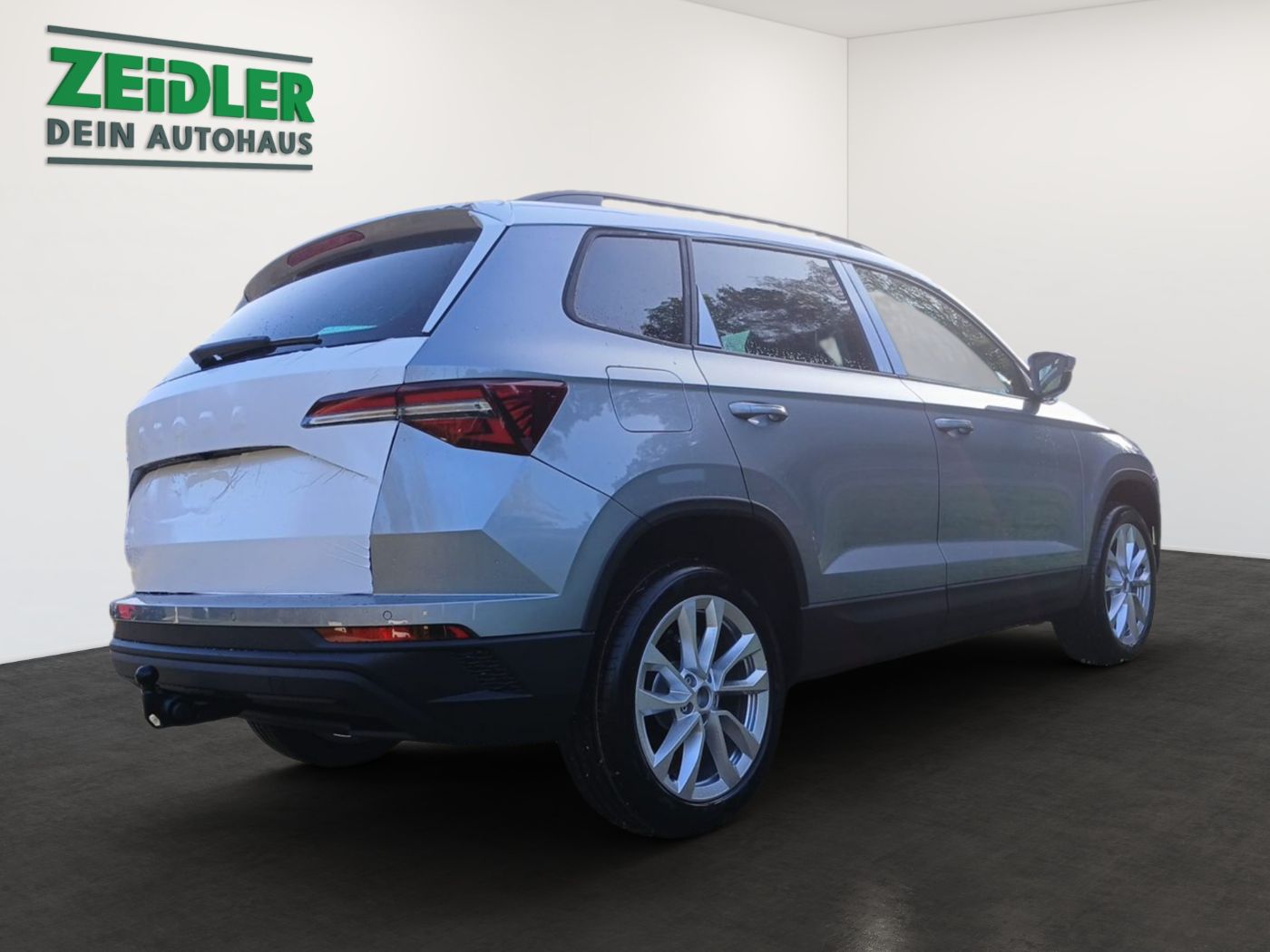 Skoda Karoq Balance 1.5 TSI ACT DSG Navi Kam. 2xKlima Bild 3