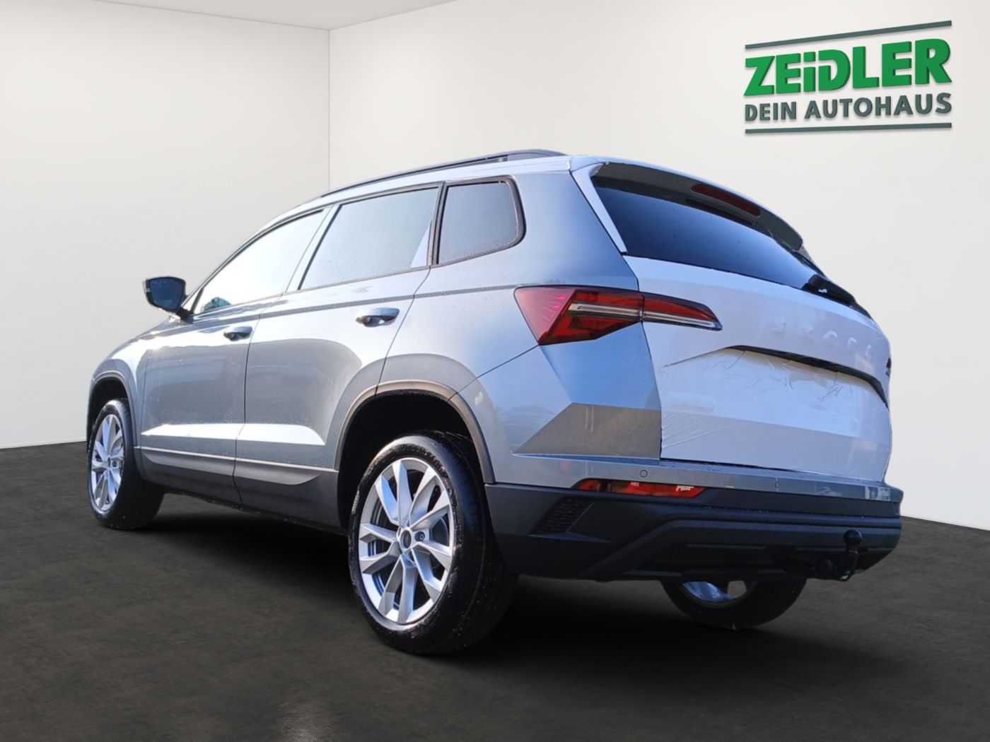 Skoda Karoq Balance 1.5 TSI ACT DSG Navi Kam. 2xKlima Bild 4