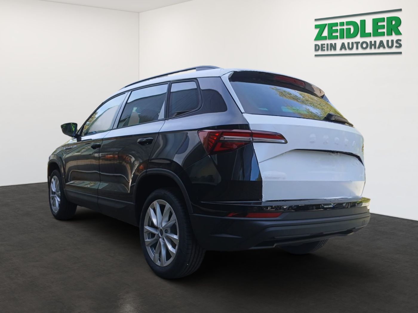 Skoda Karoq 1.5 TSI ACT Balance Navi Kam. 2xKlima AHK Bild 4
