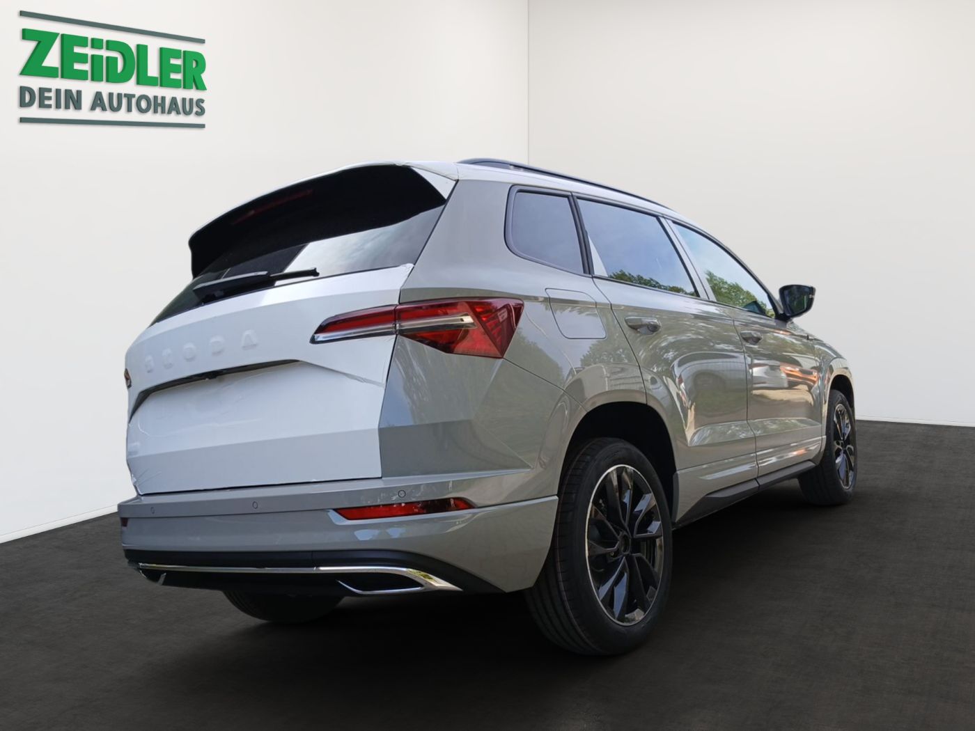 Skoda Karoq Sportline 1.5 TSI DSG Navi SportS. Kam. Bild 3