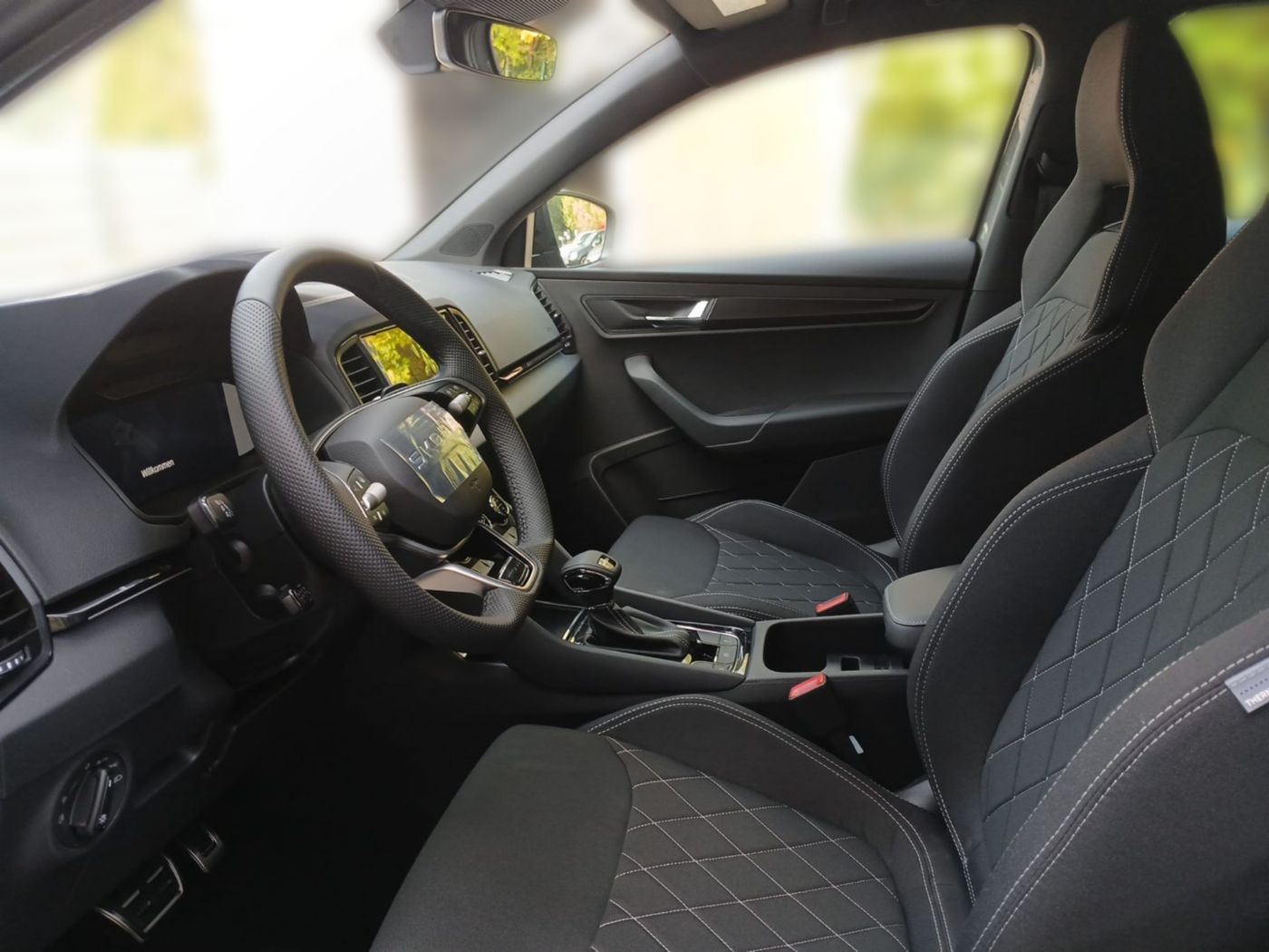 Skoda Karoq Sportline 1.5 TSI DSG Navi SportS. Kam. Bild 7