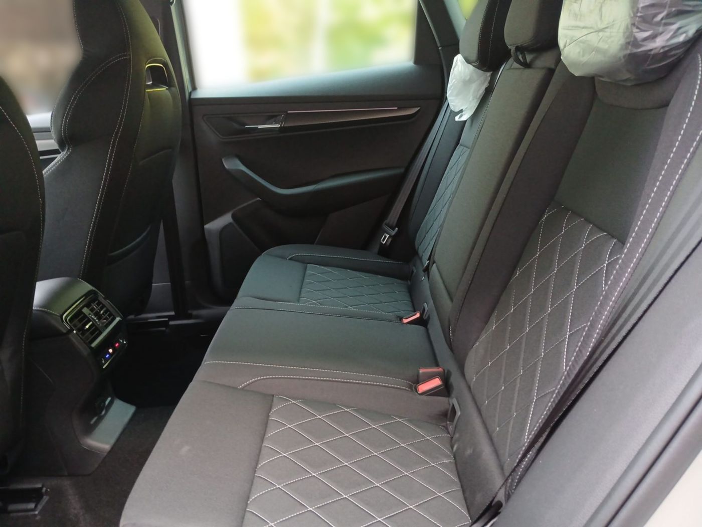 Skoda Karoq Sportline 1.5 TSI DSG Navi SportS. Kam. Bild 11