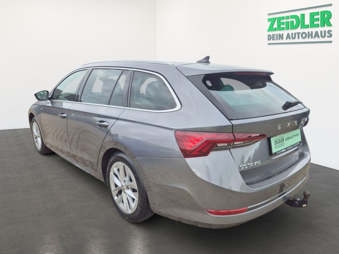 Skoda Octavia Combi 1.5 TSI ACT Style LM Navi 2xKlima Bild 4