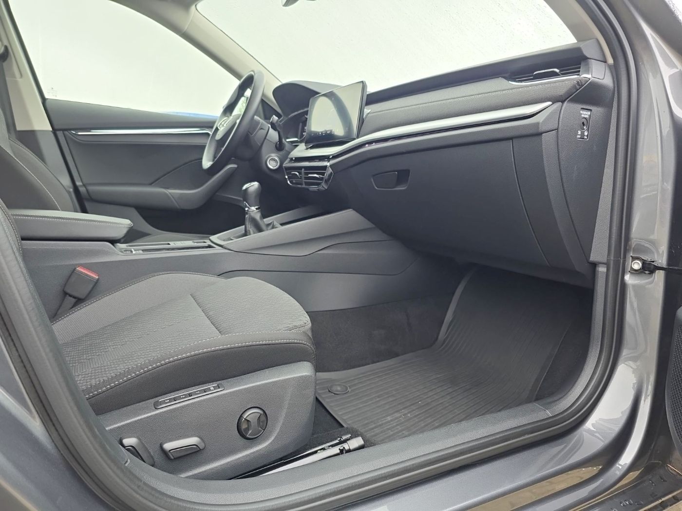 Skoda Octavia Combi 1.5 TSI ACT Style LM Navi 2xKlima Bild 17