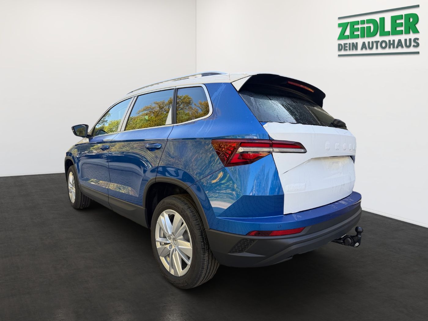 Skoda Karoq Selection 1.5 TSI ACT Navi 2xKlima AHK LED Bild 4