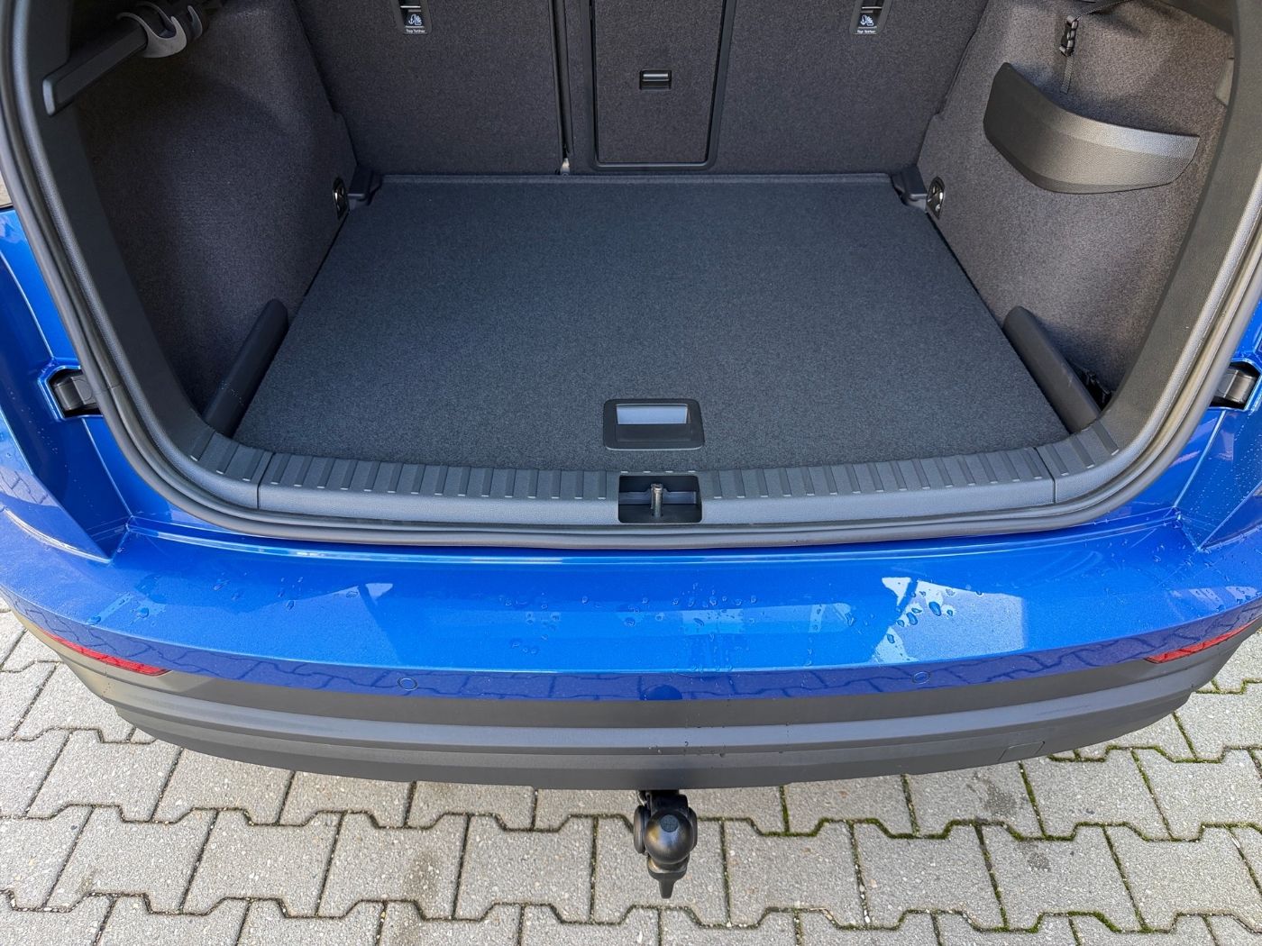 Skoda Karoq Selection 1.5 TSI ACT Navi 2xKlima AHK LED Bild 12