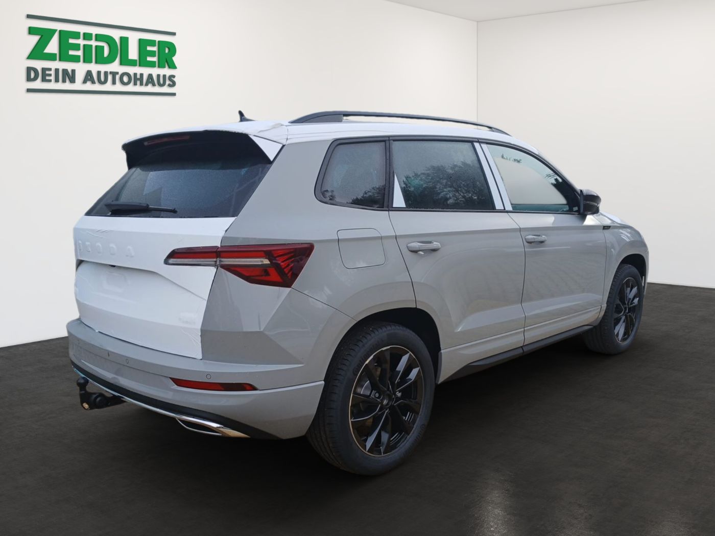 Skoda Karoq Sportline 2.0 TSI 4x4 DSG Navi AHZV Kam. Bild 3