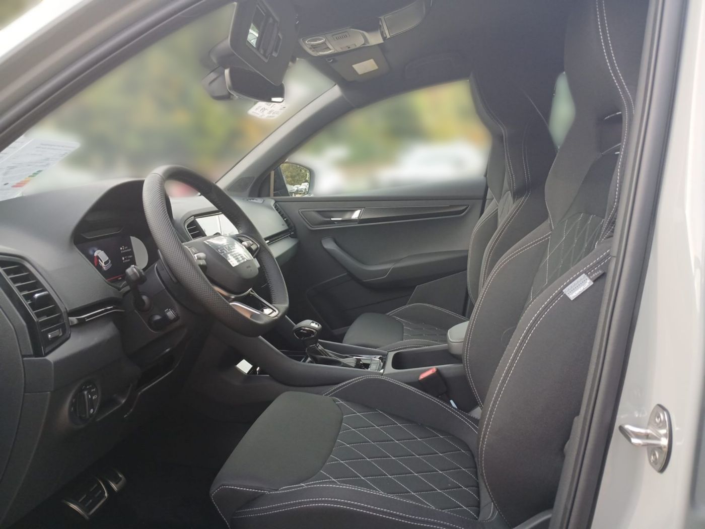 Skoda Karoq Sportline 2.0 TSI 4x4 DSG Navi AHZV Kam. Bild 7