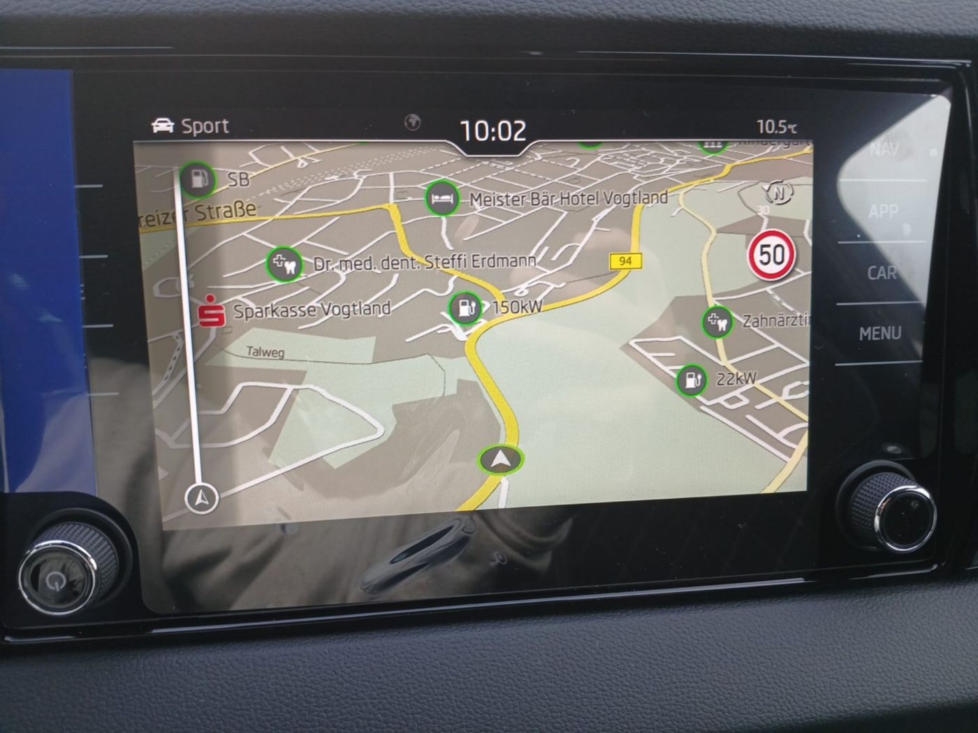 Skoda Karoq Sportline 2.0 TSI 4x4 DSG Navi AHZV Kam. Bild 9