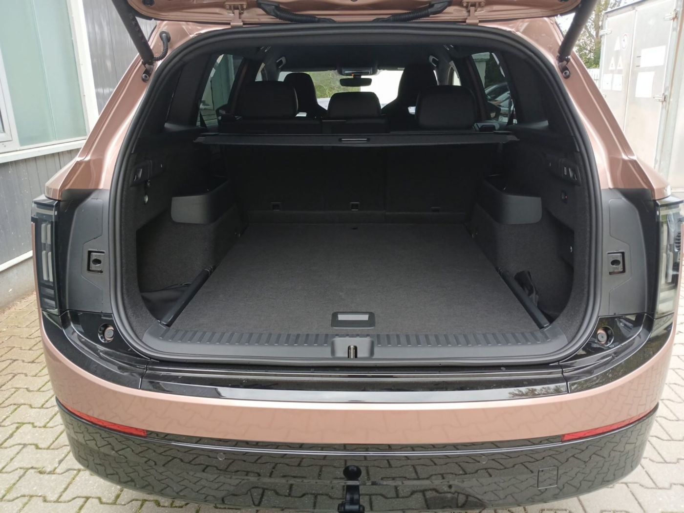 Skoda Peaq Sportline 90 x Navi Kam. 360 ACC Matrix Bild 11