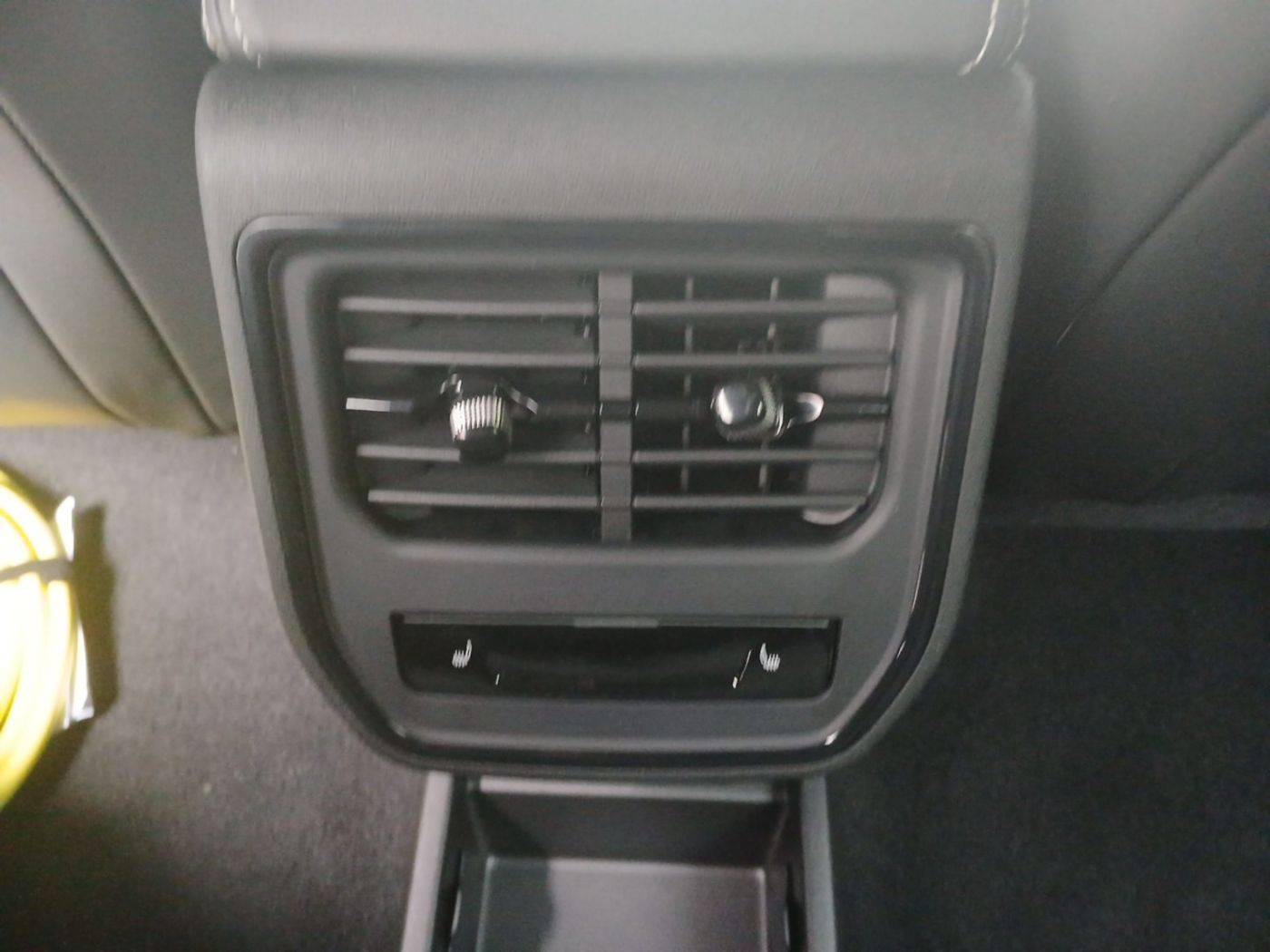 Skoda Peaq Sportline 90 x Navi Kam. 360 ACC Matrix Bild 14