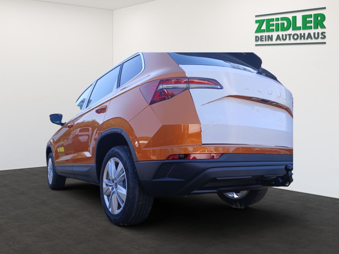 Skoda Karoq 1.5 TSI ACT Selection Navi 2xKlima AHK LED Bild 4