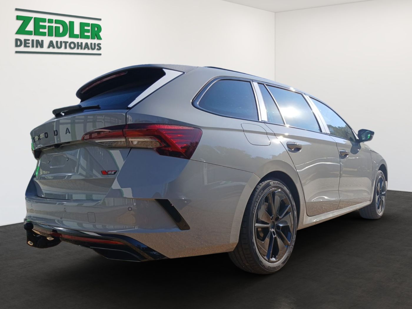 Skoda Octavia Combi 2.0 TSI RS LM Navi SportS. Kam. Bild 3