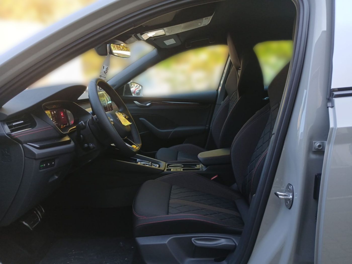Skoda Octavia Combi 2.0 TSI RS LM Navi SportS. Kam. Bild 7